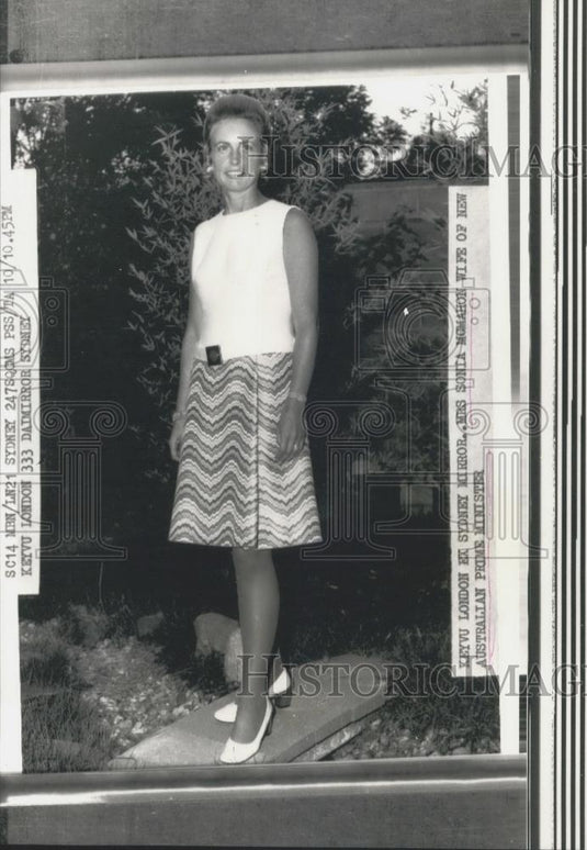 1971 Press Photo Wife, Australian Prime Minister, Sonia McMahon - Historic Images