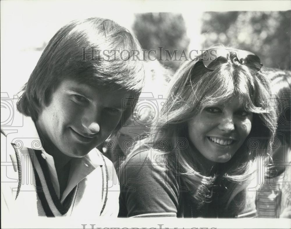1976 Press Photo The Robertson Cup Tennis Tournament ,Jimmy Connors &amp; M Wallace - Historic Images