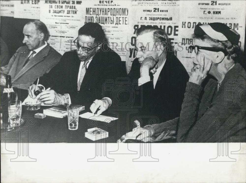 1958 Press Photo Eleanor Roosevelt, Clark Eichelberger, Oscar De Lima and Sergei - Historic Images