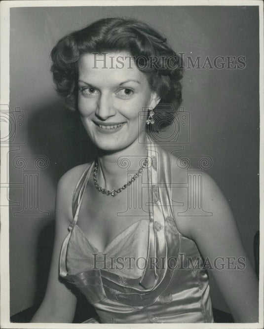 1955 Press Photo Third wife of the Duke of Leeds,Caroline Fleur Vatcher - Historic Images