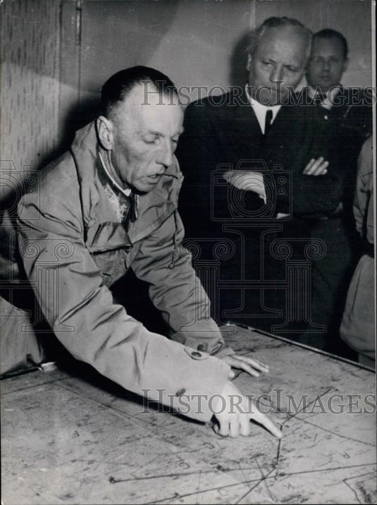 1953 Press Photo Dr. Mayr Dr. Gessner. - Historic Images