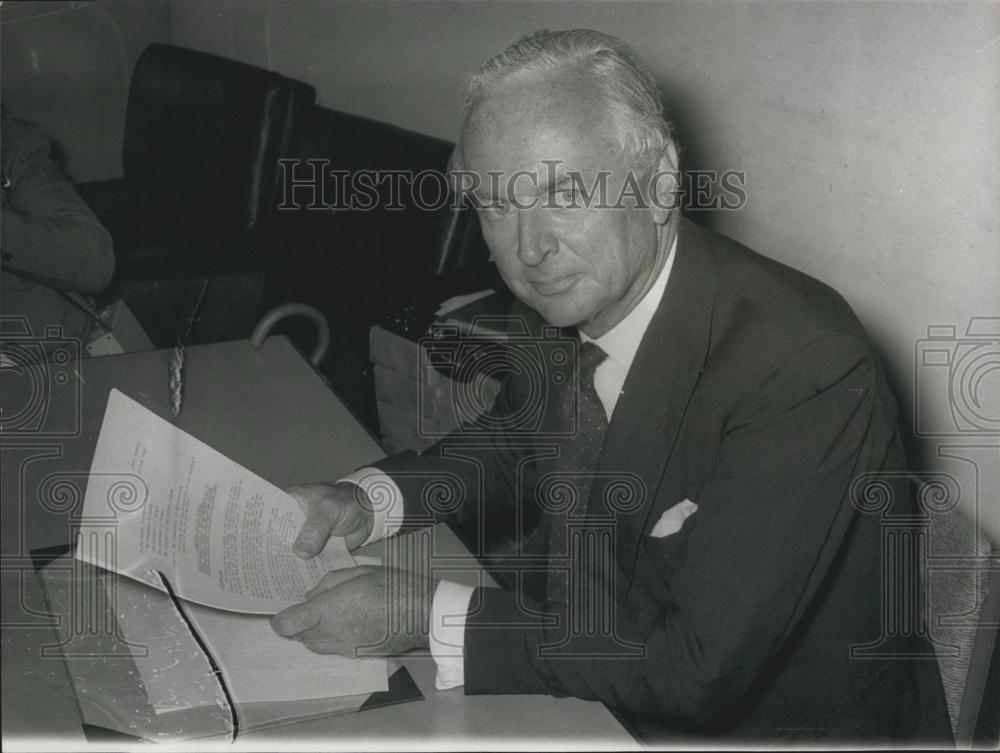 1969 Press Photo Sir Roderick Sarell, K.C.M.G. Ambassador - Historic Images