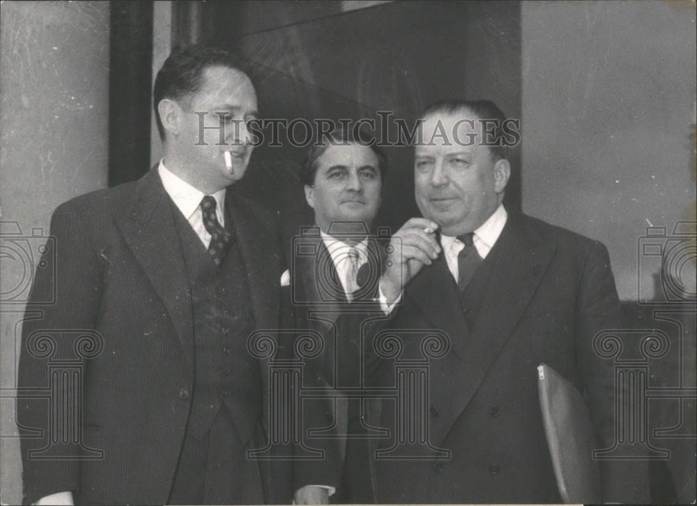 1957 Press Photo Ministers Robert Lacoste, Bourges Maunoury, Maxe Lejeune - Historic Images
