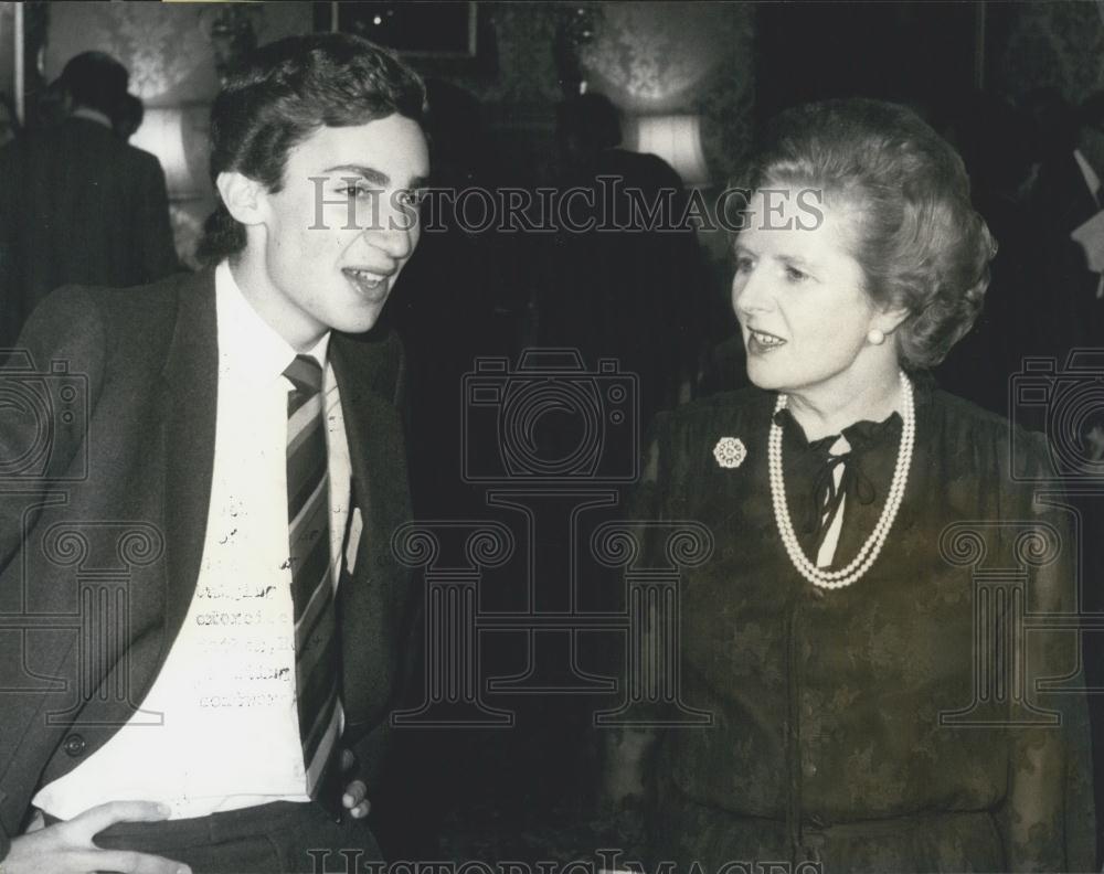 1981 Press Photo 19-year old Company Director Howard Clavert meets Mrs. Thatcher - Historic Images