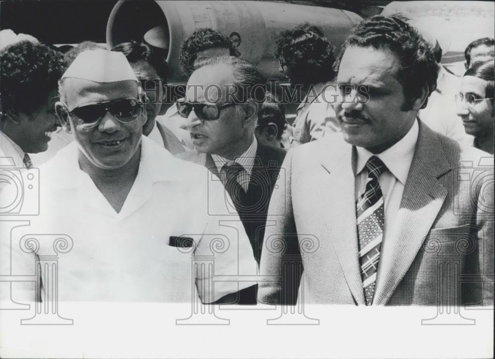 1978 Press Photo Yemen PM Mr. Ali Nasar Mohammad &amp; Mohan Dharia of India - Historic Images