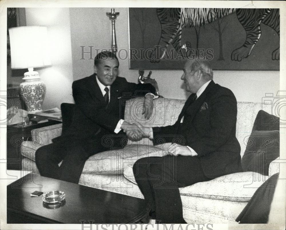 1983 Press Photo Japanese Prime Minister Nakasone and Sec of state George Shultz - Historic Images