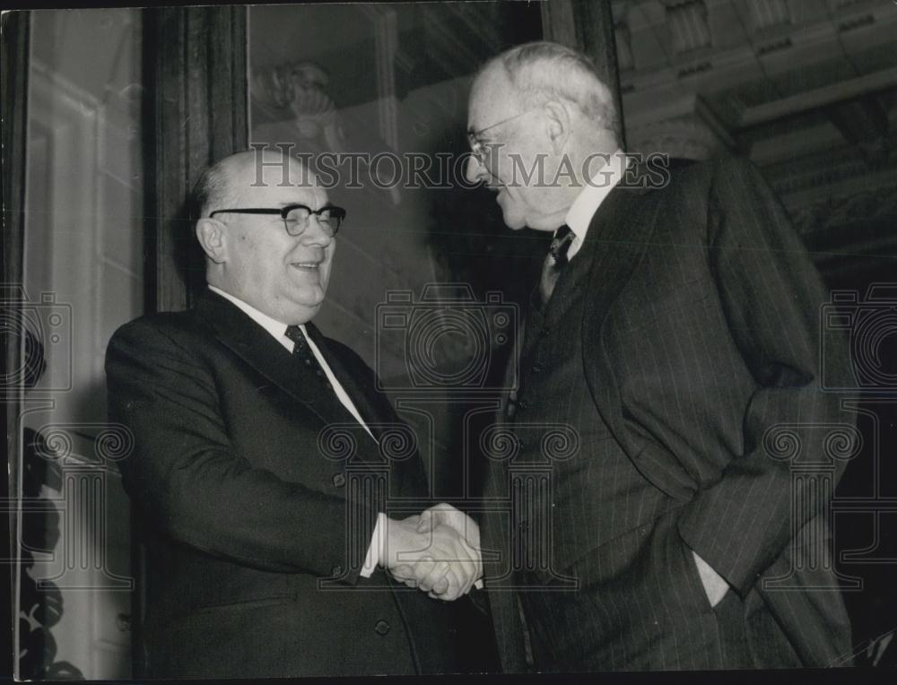 1959 Press Photo Mr. John Foster Dulles conferred with Paul Henri Spaak - Historic Images