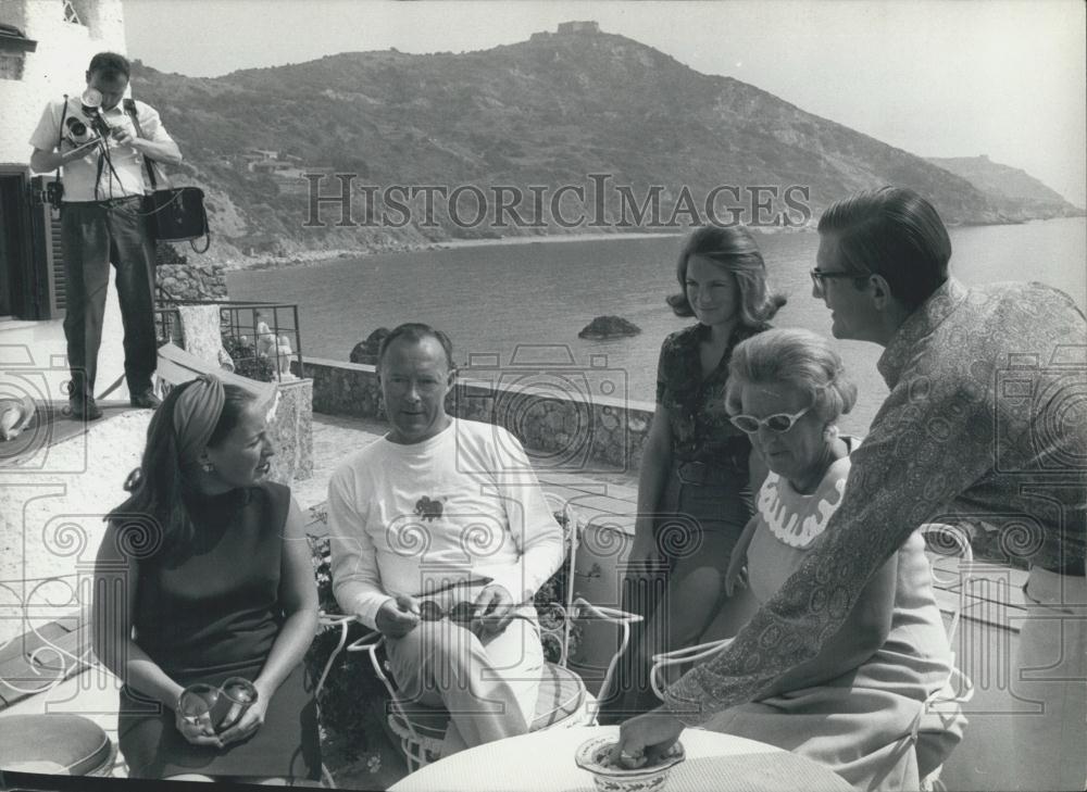 Press Photo Queen Juliana &amp; Prince Bernhard &amp; family in Porto Ercole - Historic Images