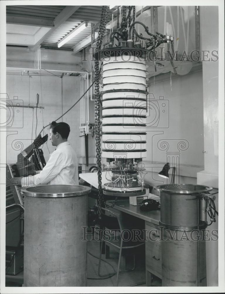 Press Photo Culham laboratory,a superconducting coil - Historic Images