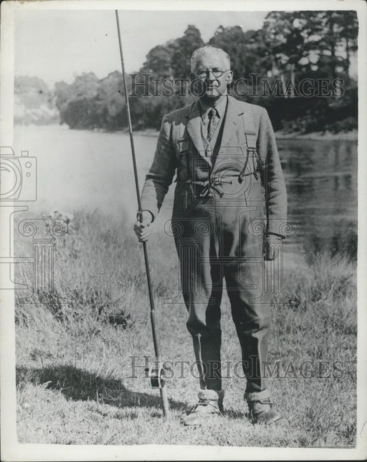 1936 Press Photo Mr. Anthony De Rothschild Fishing on the River Ness - Historic Images