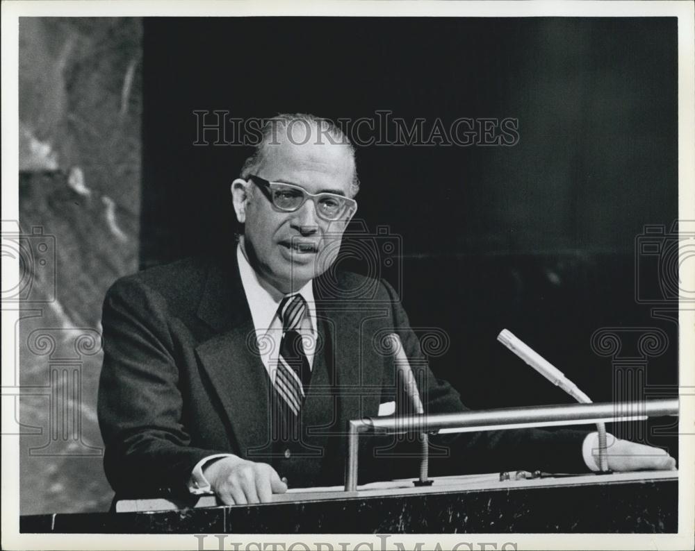 1977 Press Photo Egyptian Ambassador to the United Nations - Historic Images