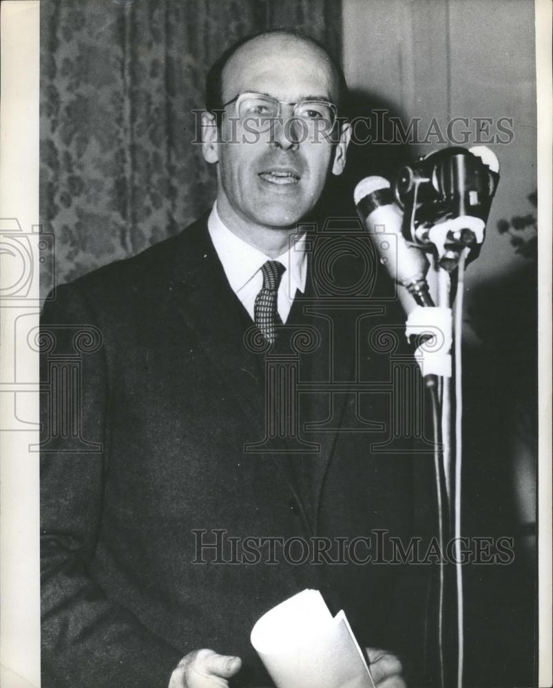 Press Photo French Minister, Finance Giscard D'Estaing - Historic Images