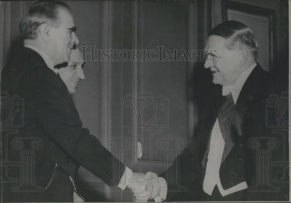 Press Photo French President Rene Coty, Greek Premier Karamanlis - Historic Images