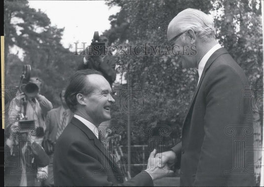 1971 Press Photo Pjotr Abrassimow Arrives For 33 Ambassador Speeches - Historic Images