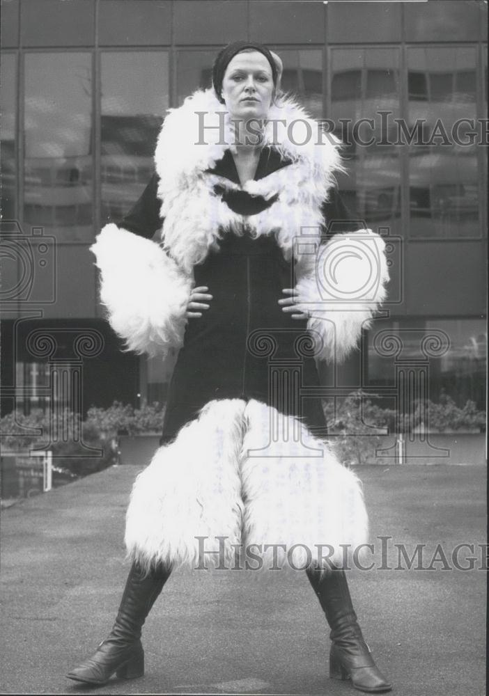 1971 Press Photo &quot;Shiwago-Look&quot; by Stefene Sorice in Dusceldorf - Historic Images