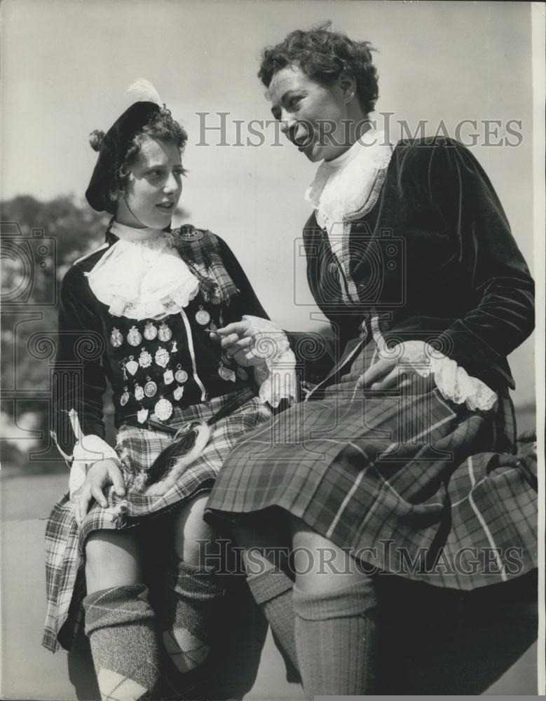 1959 Press Photo Hertfordshire Highland Games Held at Rothamsted Park - Historic Images