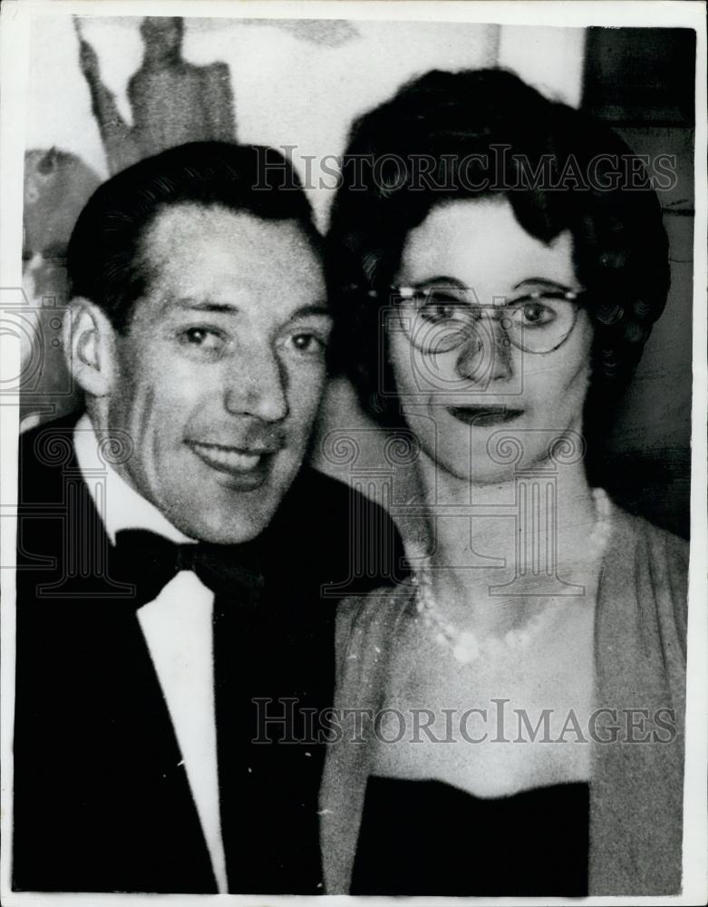 1962 Press Photo John Wood and non existent Pauline Macgee - Historic Images