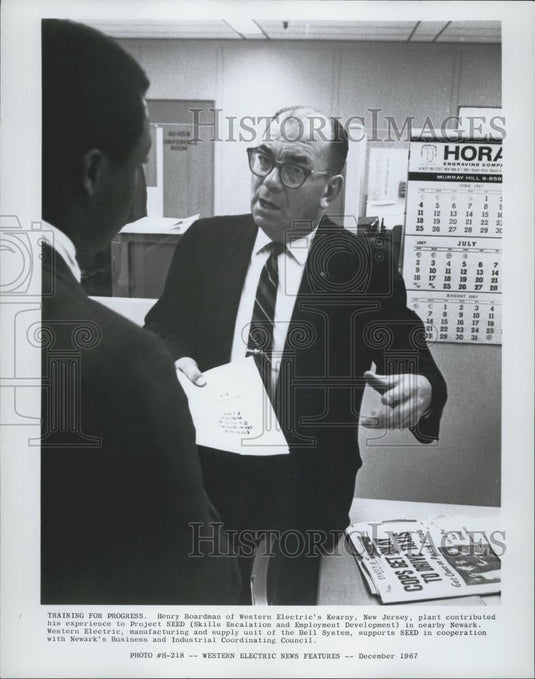 1967 Press Photo Henry Bardman Western Electric Kearny Project SEED Newark - Historic Images