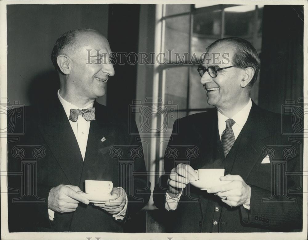 1955 Press Photo Dr. Otto Suhr,Lord Mayor of West Berlin&amp; I.J Hayward - Historic Images