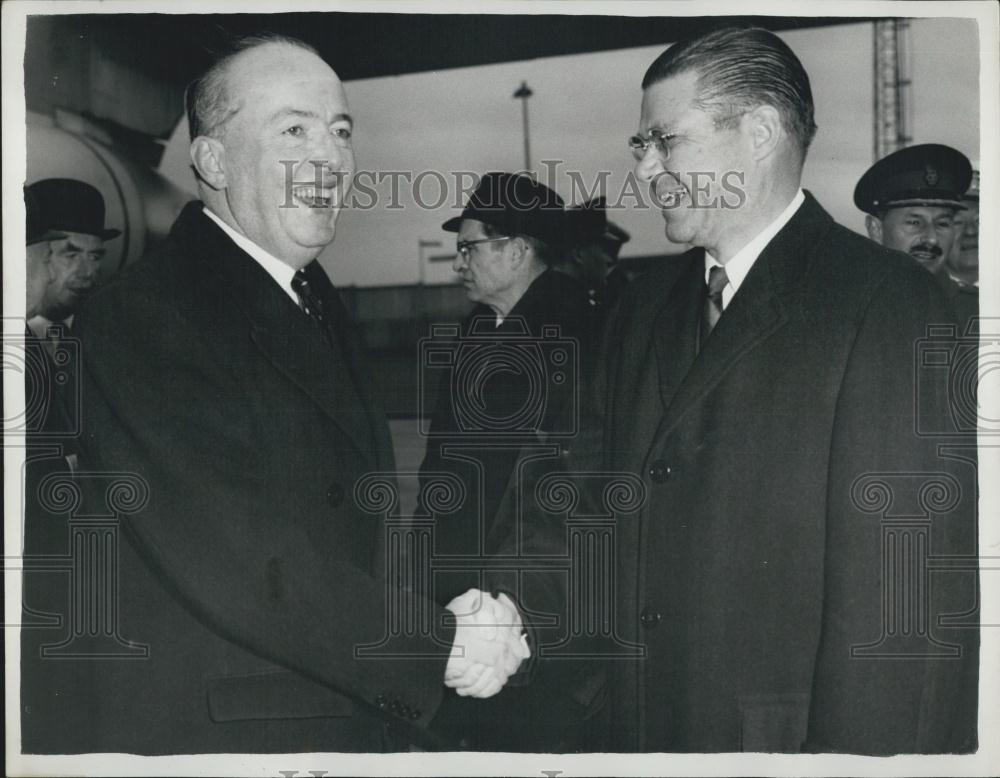 1962 Press Photo Robert McNamara U.S. Sec. Defense Peter Thorneycroft Minister - Historic Images