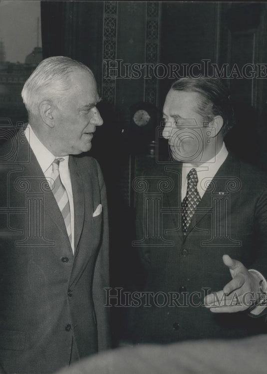 1970 Press Photo Mr. Michael Stewart Pictured with Abdelhadi Boutaled - Historic Images