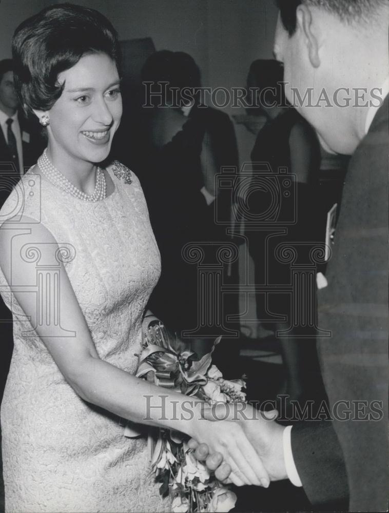 1954 Press Photo Princess Margaret Attending Victoria League Reception - Historic Images