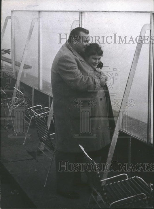 1959 Press Photo Actors Aldo Ray, Heather Sears, The Seige of Pinchgut - Historic Images