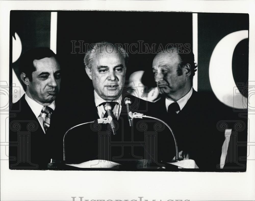 Press Photo Politician conceding the N.I. Primary - Historic Images