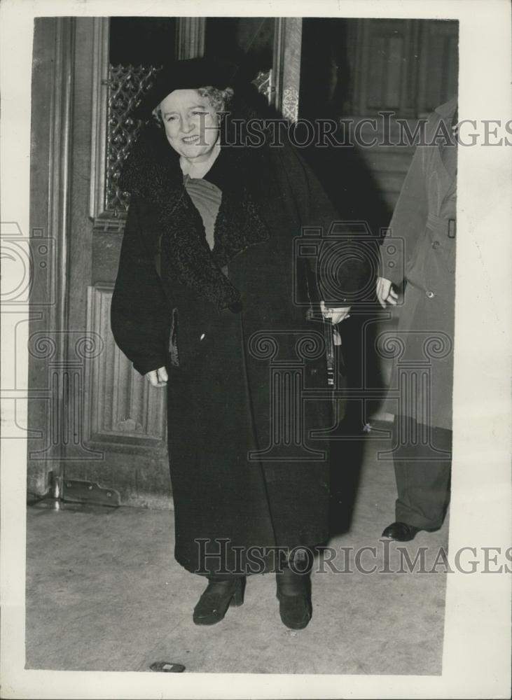 1956 Press Photo Mrs. Violet Van Der Elst, the Wealthy Widow - Historic Images