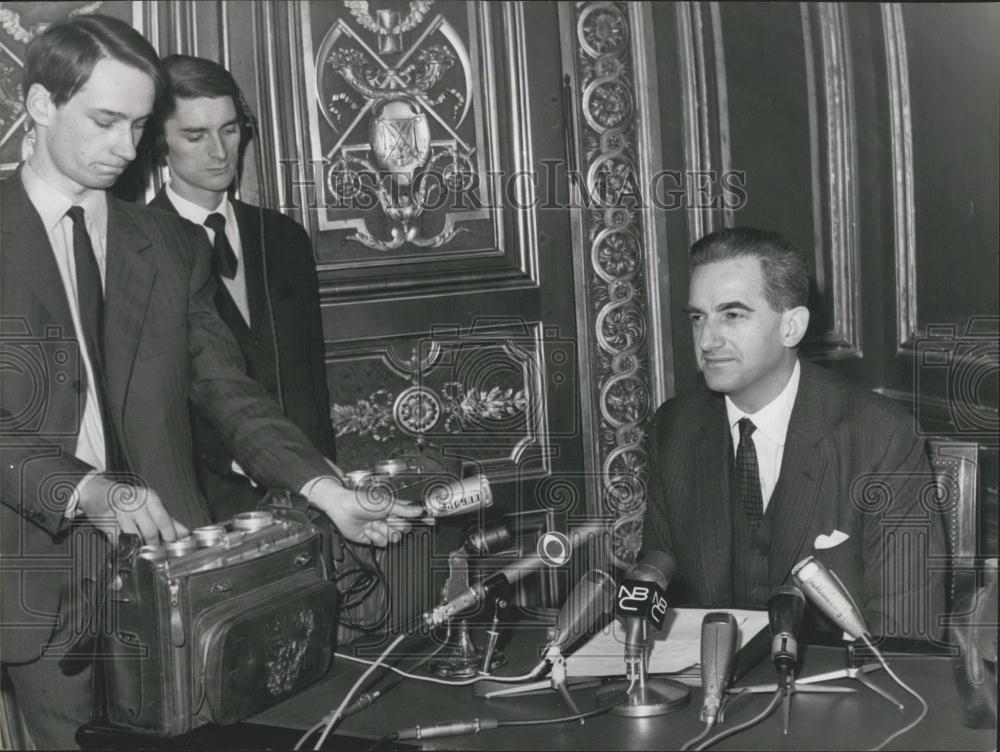 1965 Press Photo ALAIN PEYREFITTE ANNOUNCED GEN DE GAULLE&#39;S RUN FOR PRESIDENCY - Historic Images