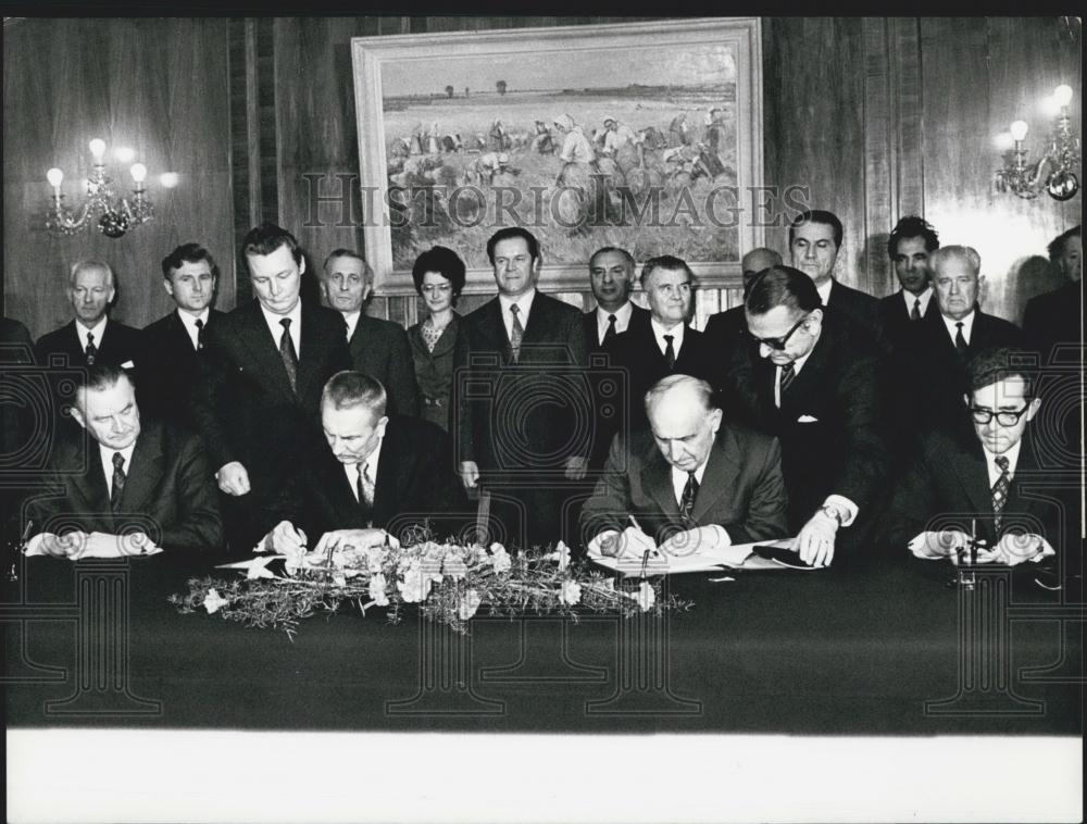 1972 Press Photo Polish party and Government delegation in Sofia - Historic Images