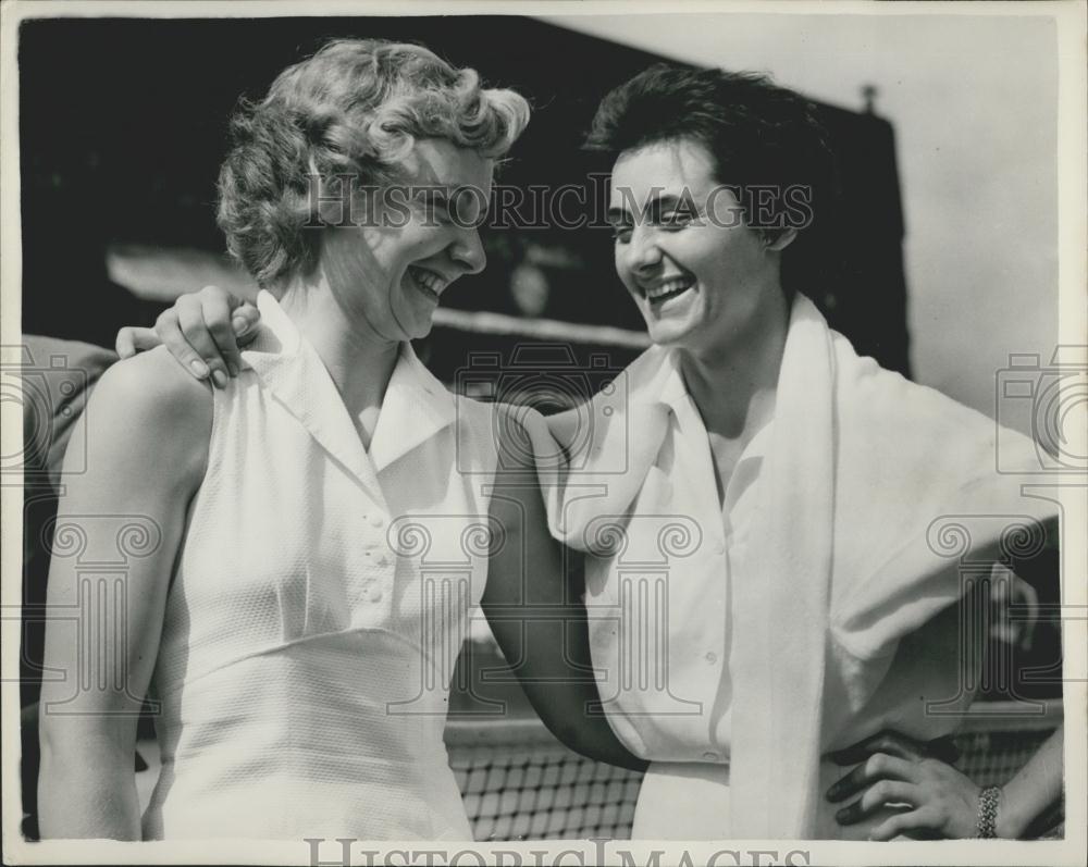 1955 Press Photo G.C. Davidson and Miss Boris Hart Tennis Wimbledon - Historic Images