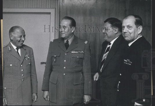 1960 Press Photo General Heusinger Valluy Minister Strauss Vice Admiral Ruge - Historic Images