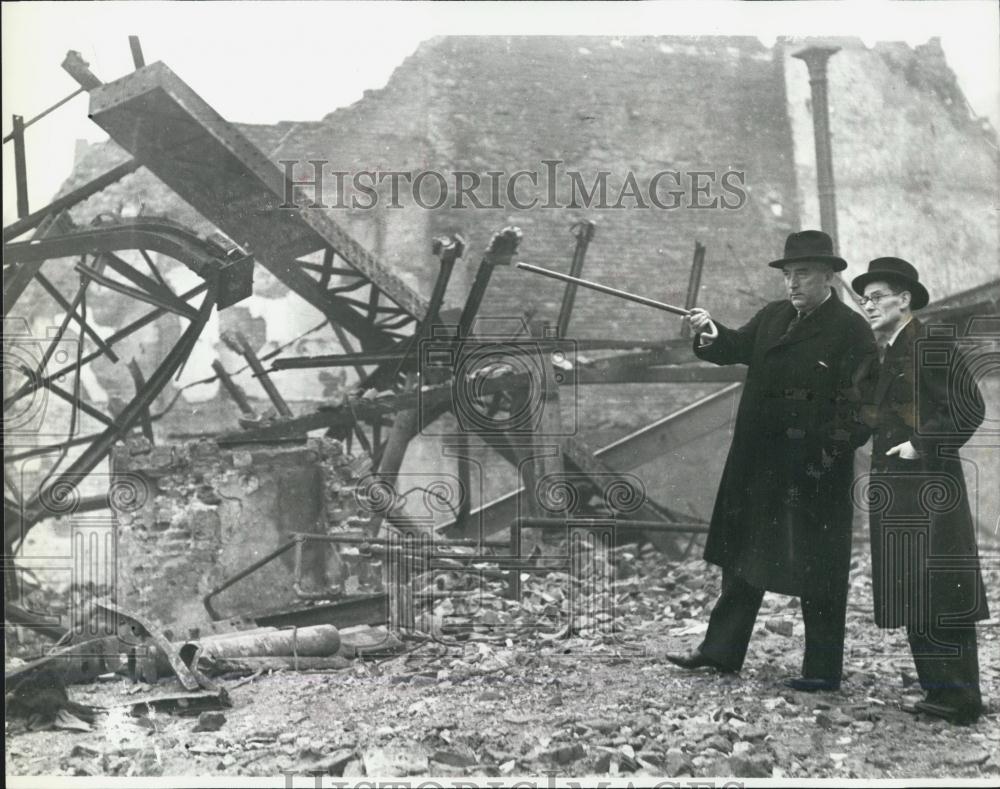 1978 Press Photo Sir Robert Menzies in blitzed London in 1941 - Historic Images