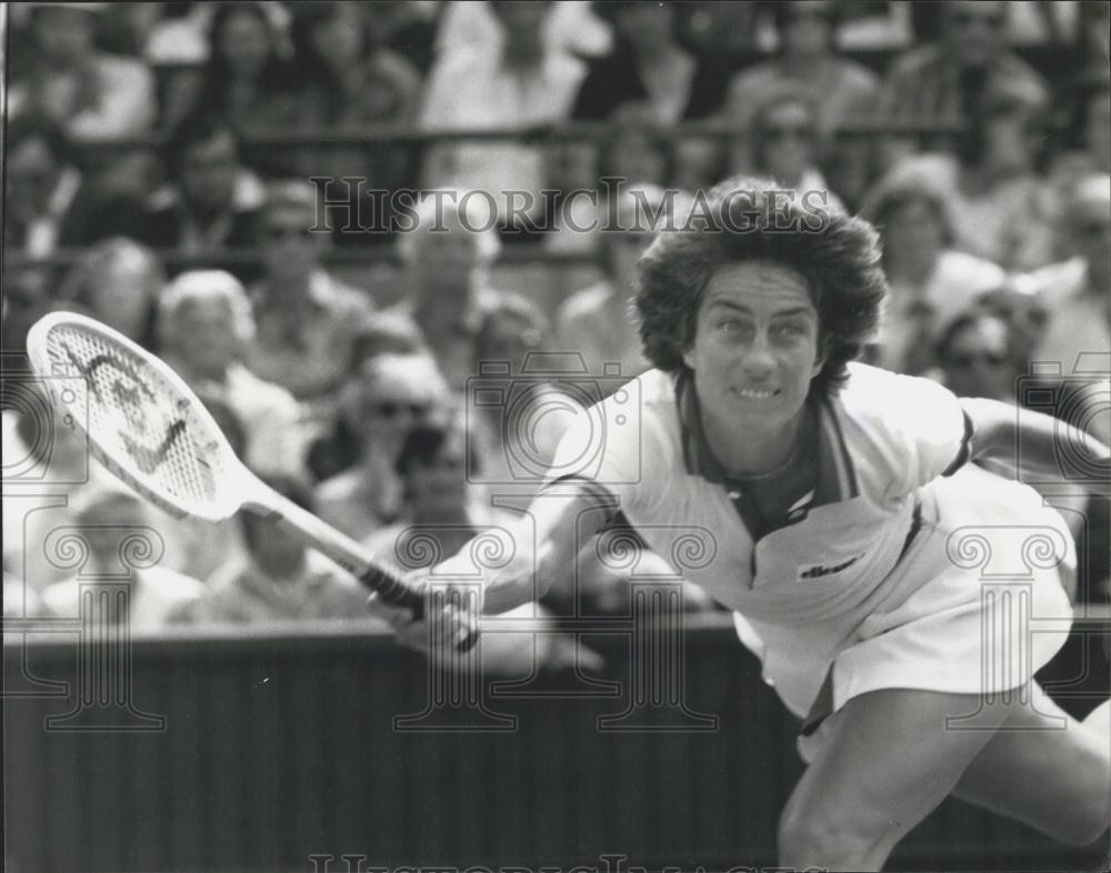 1980 Press Photo Wimbledon Player Virginia Wade Action Shot - Historic Images