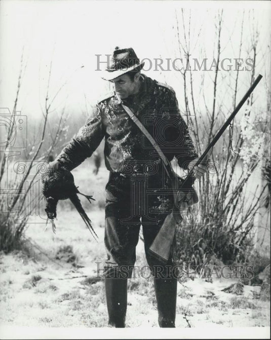 1978 Press Photo Secretary of the Association Istvan Hevizi, hunts a pheasant - Historic Images