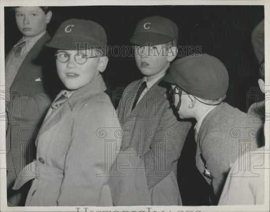 1959 Press Photo Prince Charles and firends return to Cheam School - Historic Images