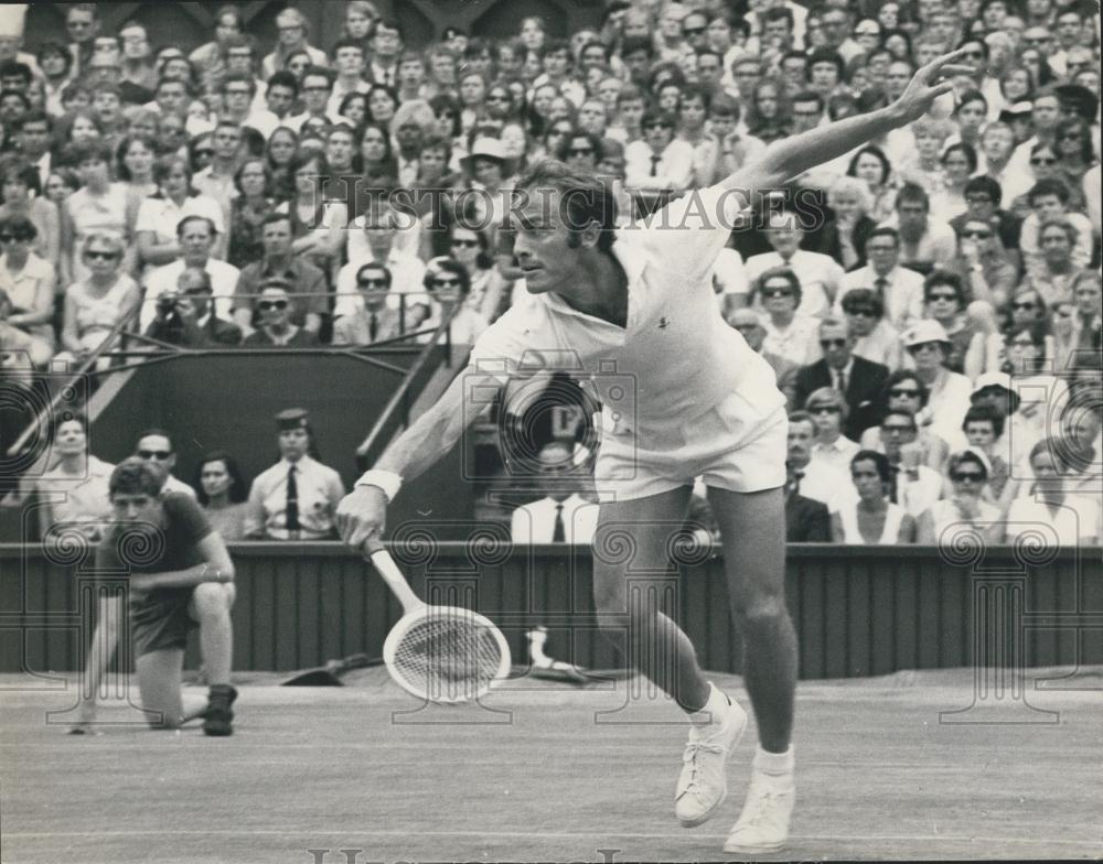 1969 Press Photo Wimbledon Tennis Championships Newcombe Vs. Okker - Historic Images