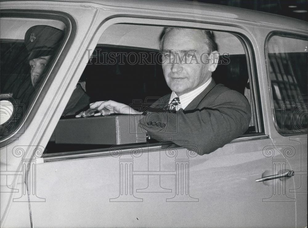 1973 Press Photo Minister for Industry,Mr. Boardman - Historic Images