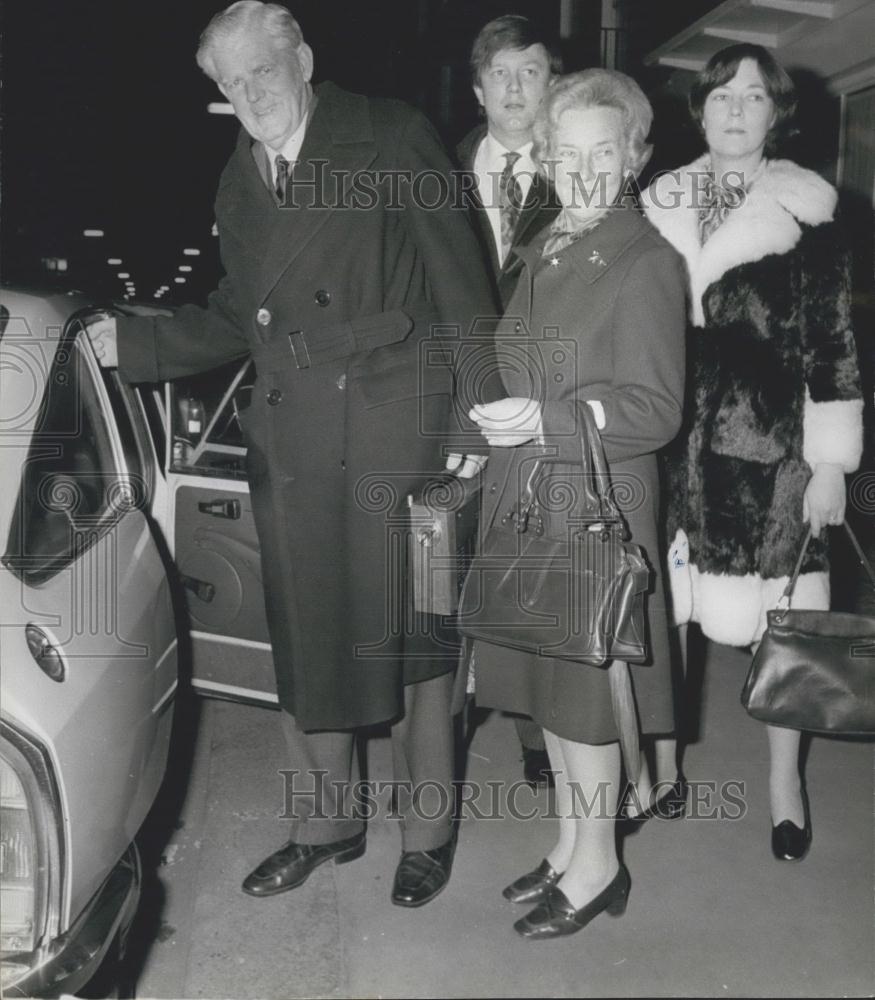 1976 Press Photo Garfield Todd returns to Rhodesia after house arrest - Historic Images