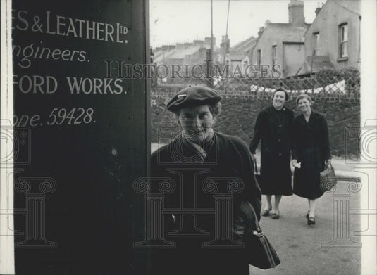 Press Photo All Women's Engineering Works Employees Return To Work - Historic Images