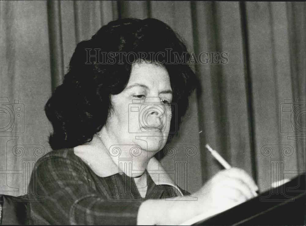 Press Photo Dr. Pintassilgo - Minister Of The Social Affairs - Historic Images