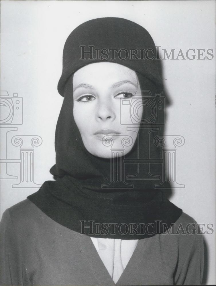 Press Photo Hangman's Cagoule From Designer Paulette - Historic Images