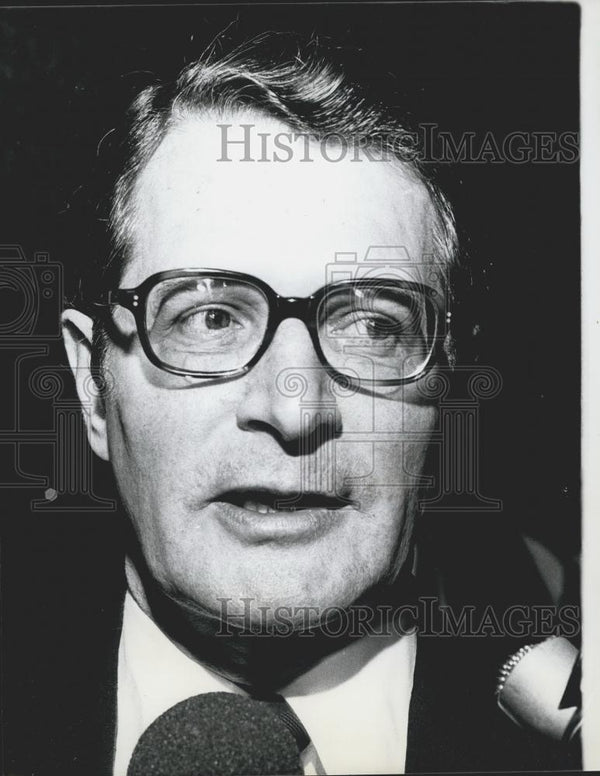 Elliot Richardson Vintage Press Photo Print - Historic Images