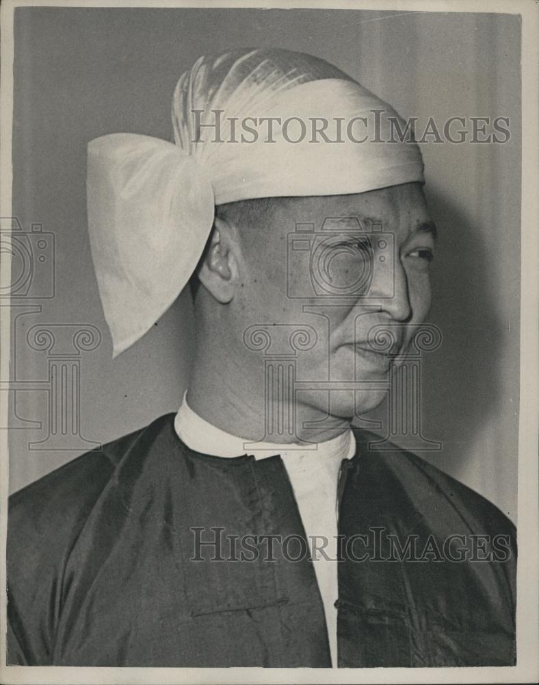 1952 Press Photo Burmese Commercial Attache U Saw Ohn Tin Wears Traditional Hat - Historic Images