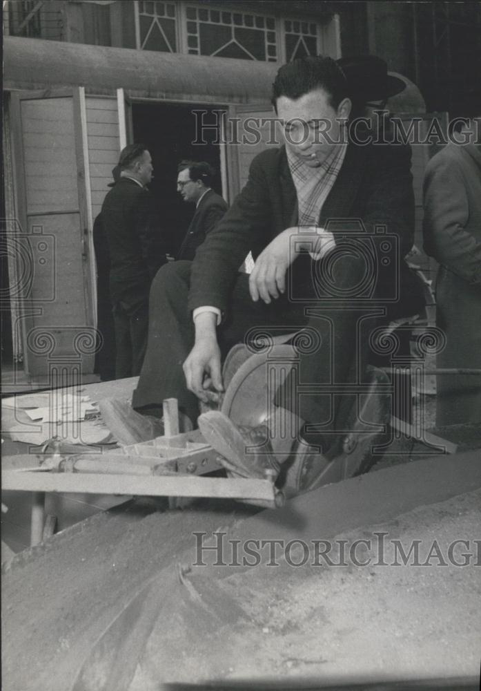 Press Photo Agricultural Show opens in Paris ,A planting machine - Historic Images