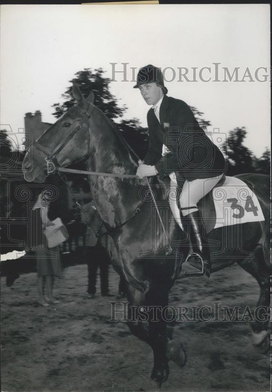 Press Photo Miss Ann Townsend Photographed Before the "Prix de L'Etoile'Ã‚Â - Historic Images