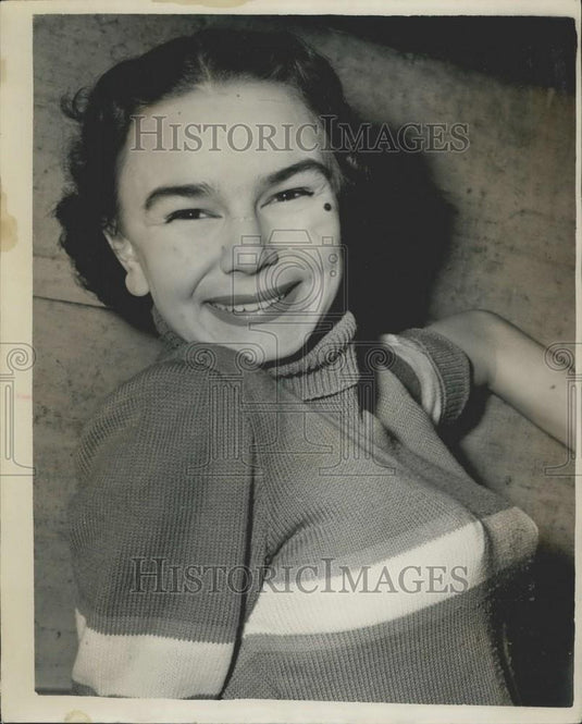 1954 Press Photo Dancer Gwynn Panton Wins Gold Medal & Honor For Acting - Historic Images