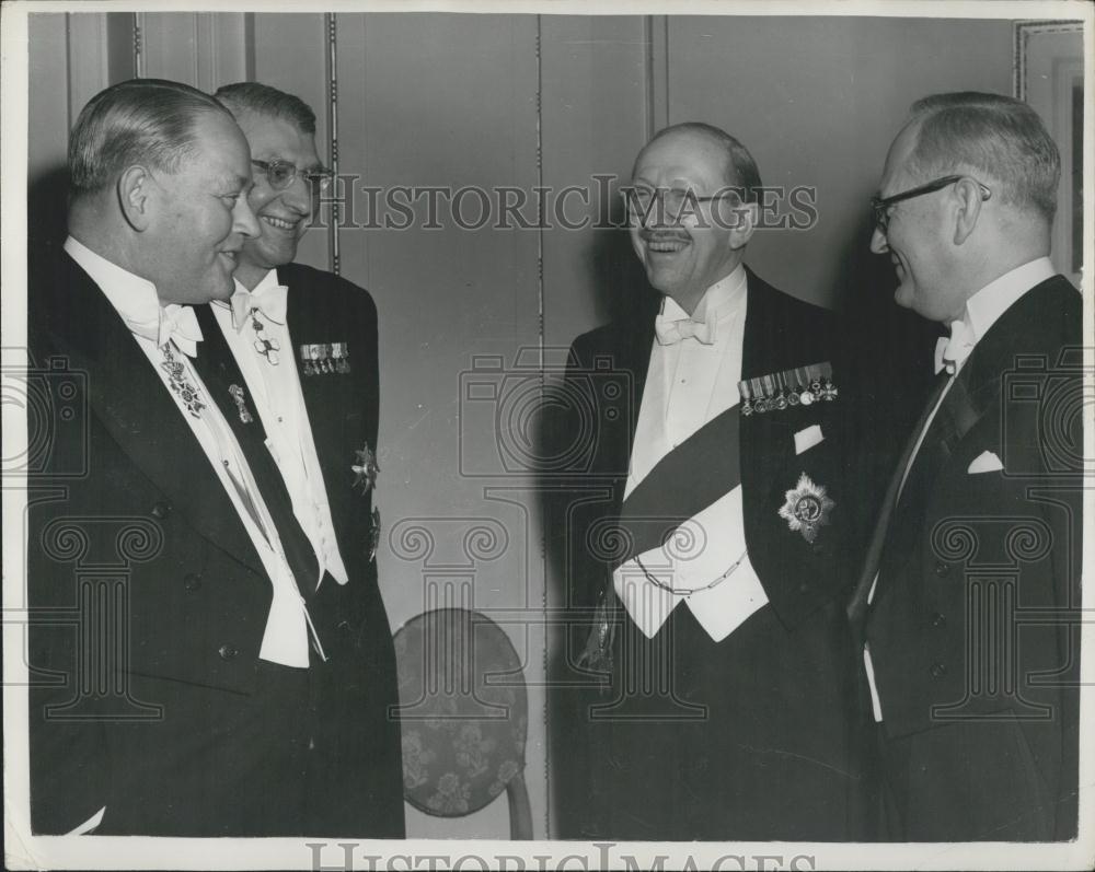 Press Photo Agmar Klemens Jonson &amp; HR. Halvard Lange During Dinner In London - Historic Images