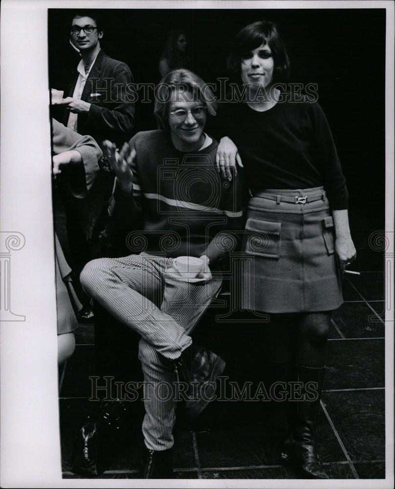 1969 Press Photo Michigan Artist Show - Historic Images